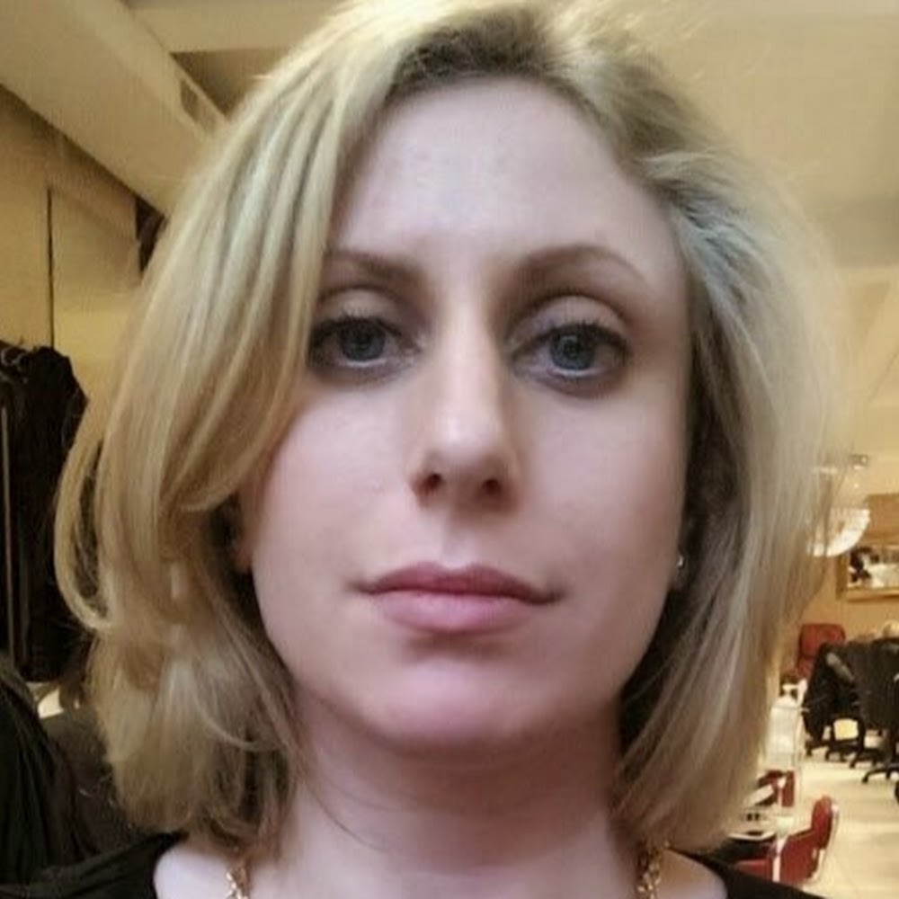 Meet your Posher, Carissa